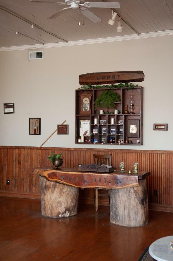 The Historic Wolf Hotel Ellinwood Zewnętrze zdjęcie